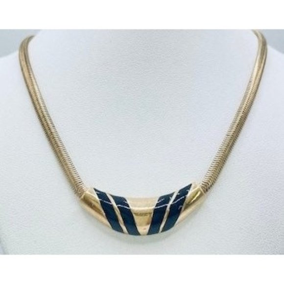 Rare 1980s AVON Crescent Necklace - 16 inch Avon chain - Gold and Black Necklace - Picture 4 of 9